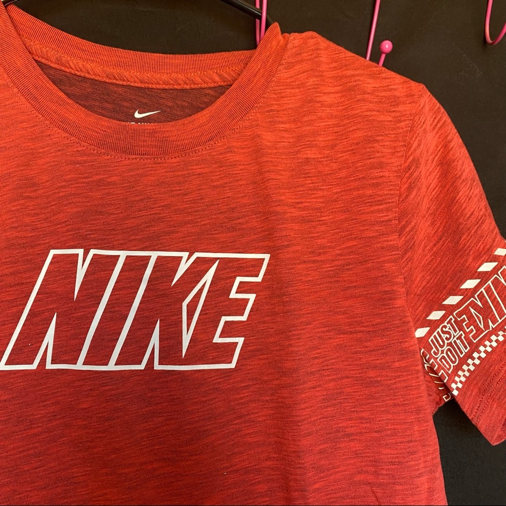 Nike Dri-Fit Design T-shirt